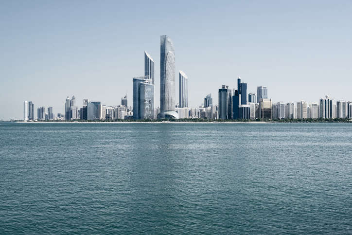 dubai vs abu dhabi